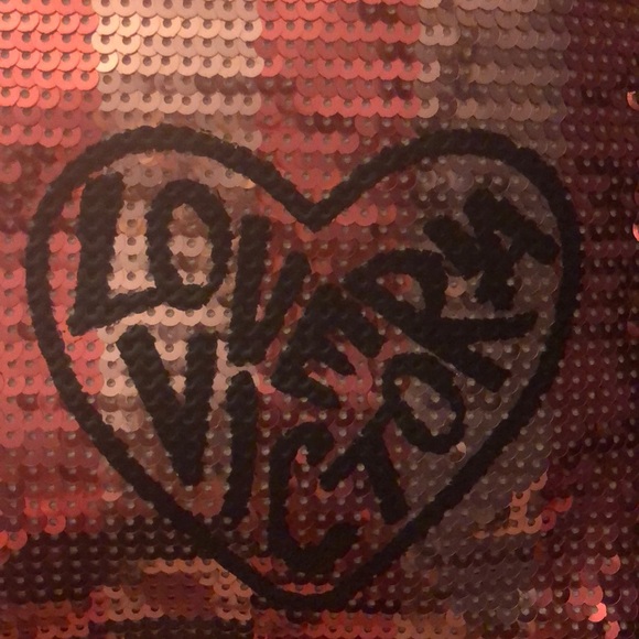 NWT sequin Victoria Secret cosmetics bag pouch - Picture 3 of 5